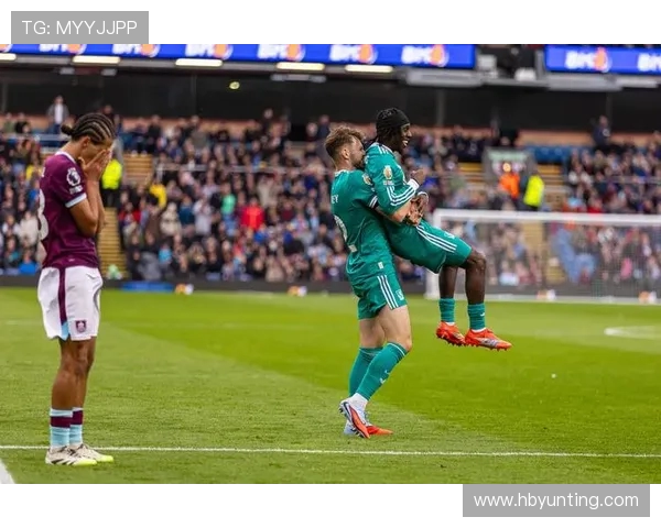 英超球队伯恩利：伯恩利队在英超联赛中的历程与表现